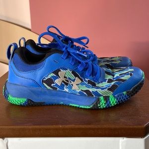 Boys Under Armour Tennis Shoes